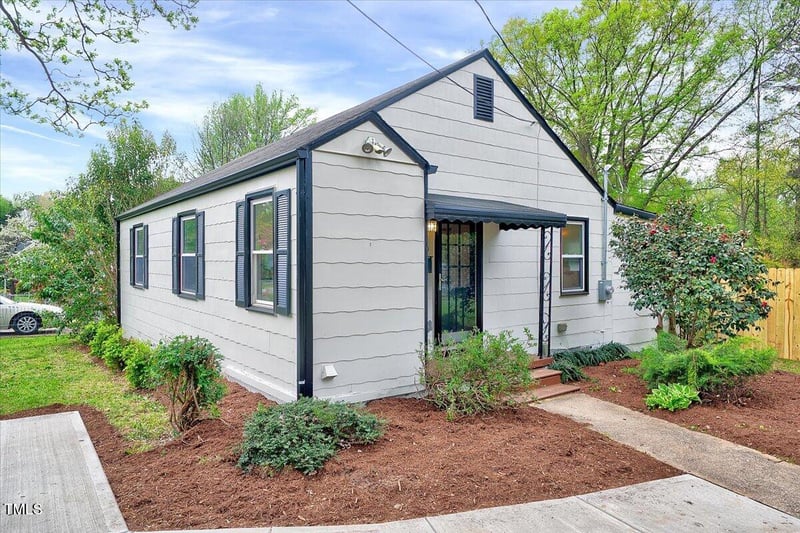 829 Colleton Rd, Raleigh, NC 27610