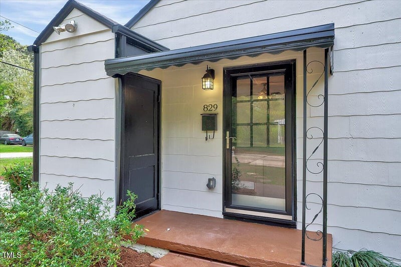 829 Colleton Rd, Raleigh, NC 27610