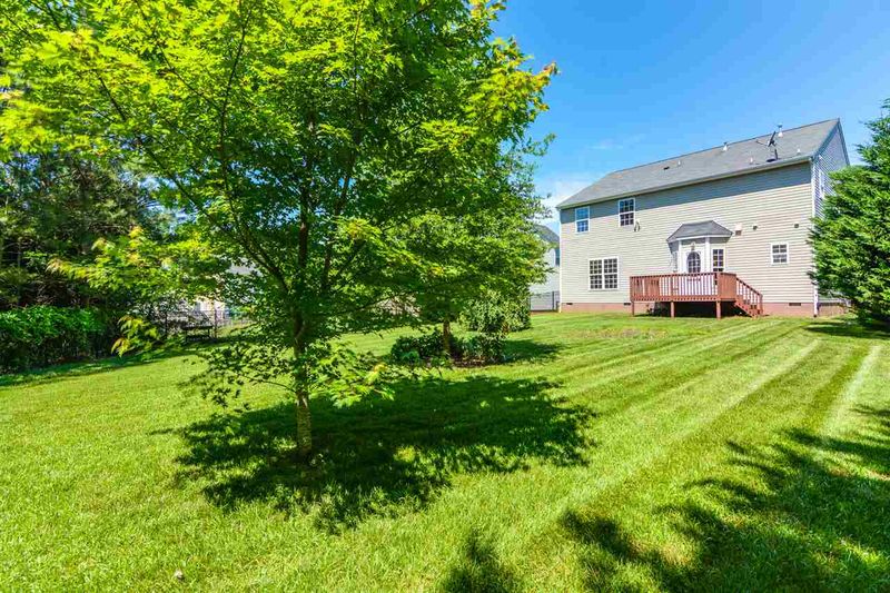 829 Edgeware Way, Wake Forest, NC 27587