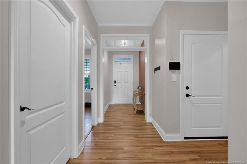 829 Falling Creek Ln, Fayetteville, NC 28304