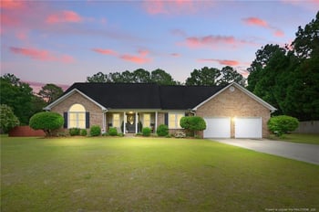 829 Foxcroft Dr, Fayetteville, NC 28311