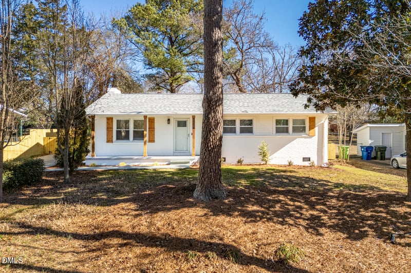 829 Greenwich St, Raleigh, NC 27610