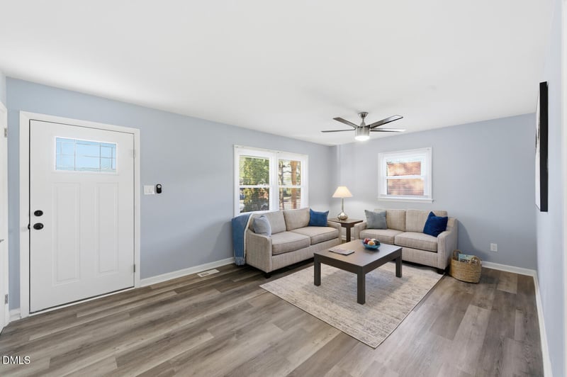 829 Greenwich St, Raleigh, NC 27610