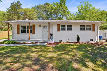 829 Greenwich St, Raleigh, NC 27610