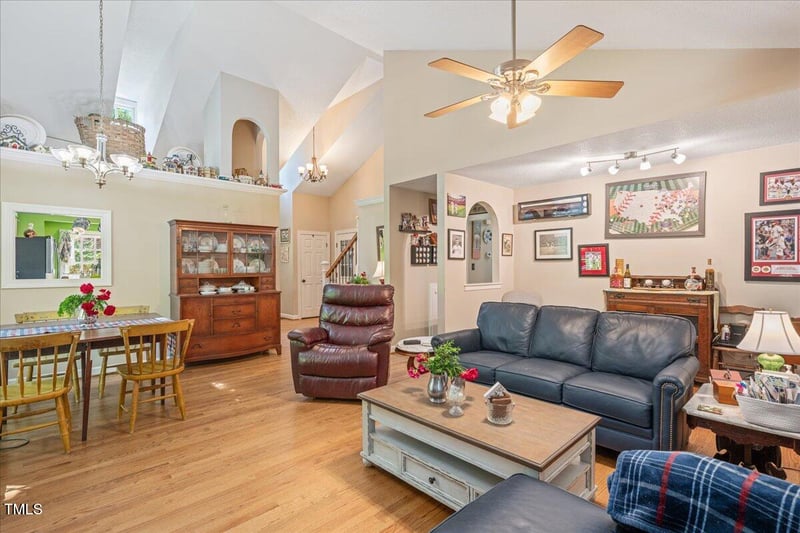 829 Joyner Ct, Wake Forest, NC 27587