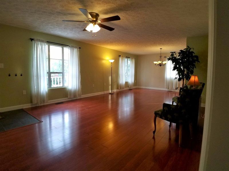 829 Madison Ave, Cary, NC 27513