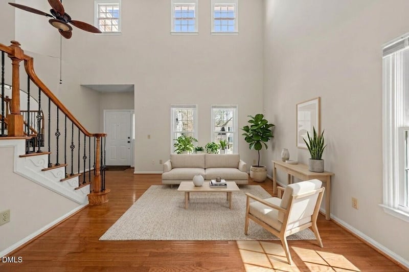 829 Penncross Dr, Raleigh, NC 27610