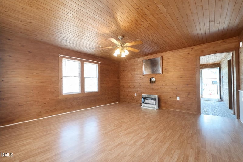 829 Shaws Pond Rd, Four Oaks, NC 27524