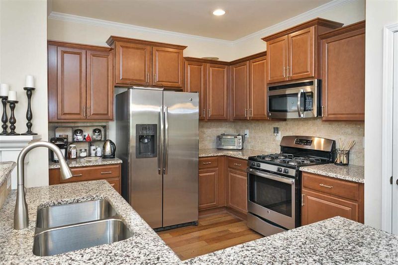 829 Wildflower Ridge Rd, Wake Forest, NC 27587