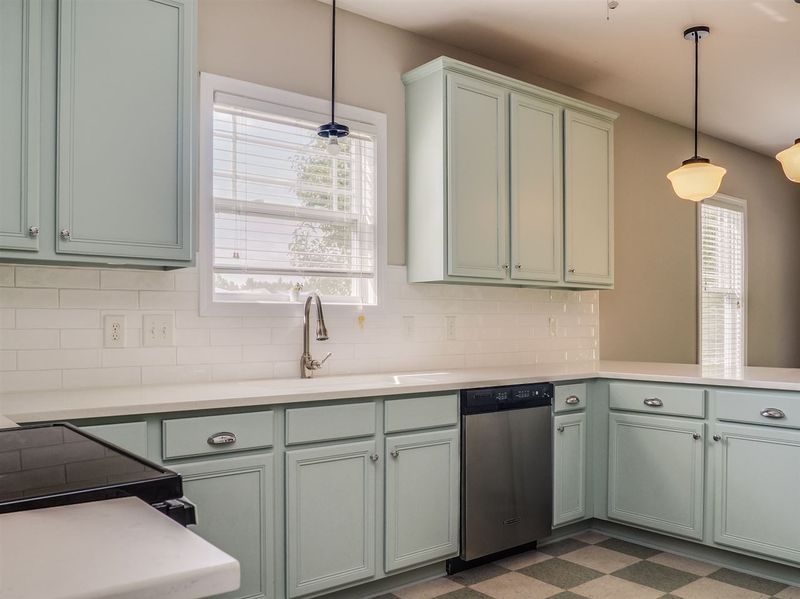 83 N Farm Dr, Clayton, NC 27527