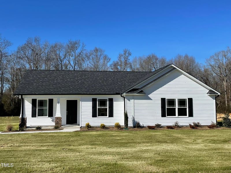 83 Harvest Hills Ln, Dunn, NC 28334