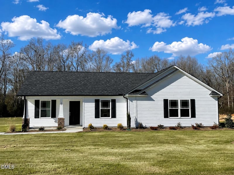 83 Harvest Hills Ln, Dunn, NC 28334