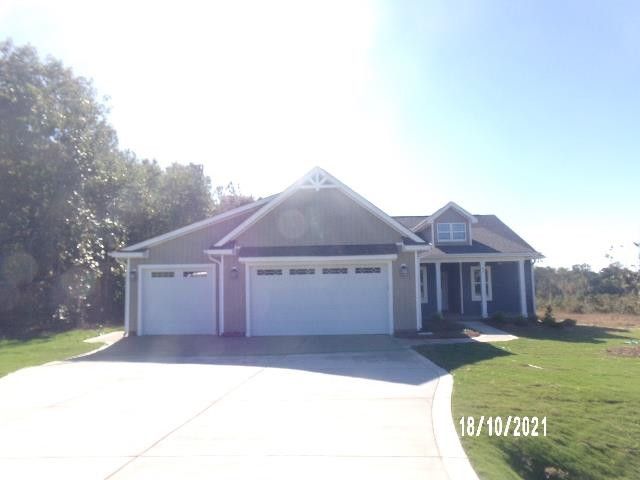 83 Oakhaven Dr, Holly Springs, NC 27540