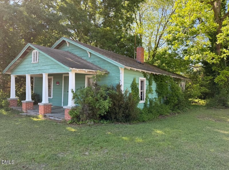 83 Pope St, Coats, NC 27521