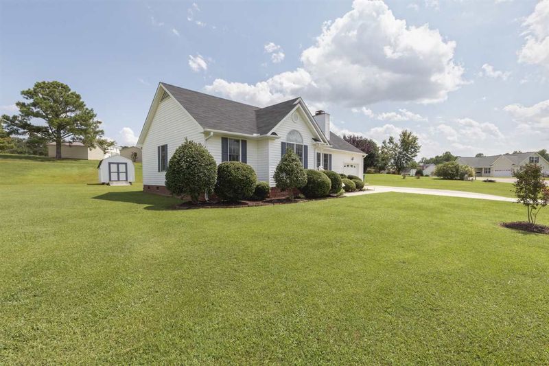 83 Remington Dr, Coats, NC 27521