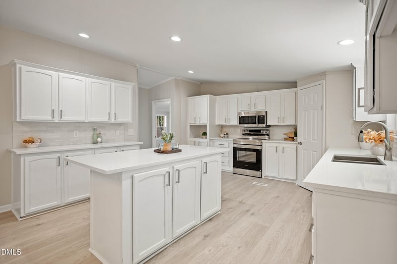 830 Blue Pond Rd, Clayton, NC 27520