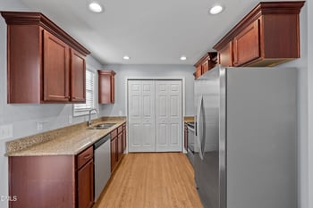 830 Eagles Nest Dr, Sanford, NC 27332