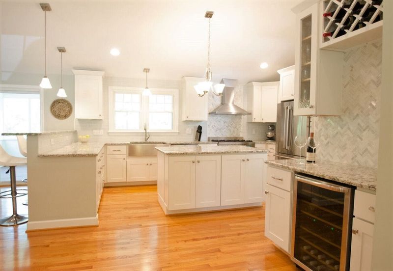 830 Northbrook Dr, Raleigh, NC 27609