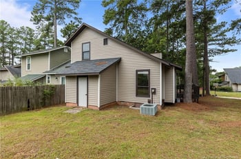 830 Rumford Pl, Fayetteville, NC 28303