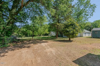 830 Stockard St, Burlington, NC 27217