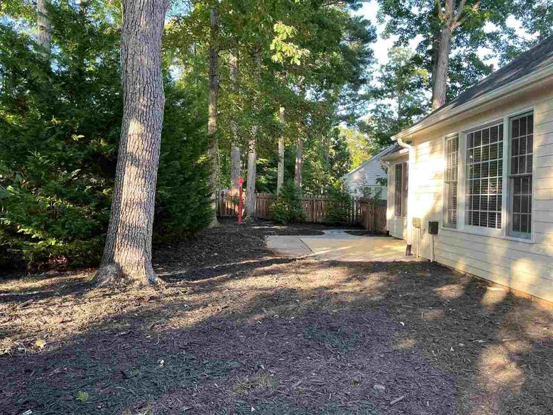 8300 Buck Crossing Dr, Durham, NC 27713