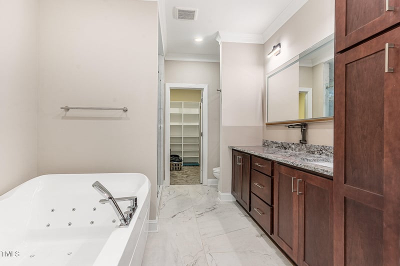 8300 Dolce Dr, Wake Forest, NC 27587