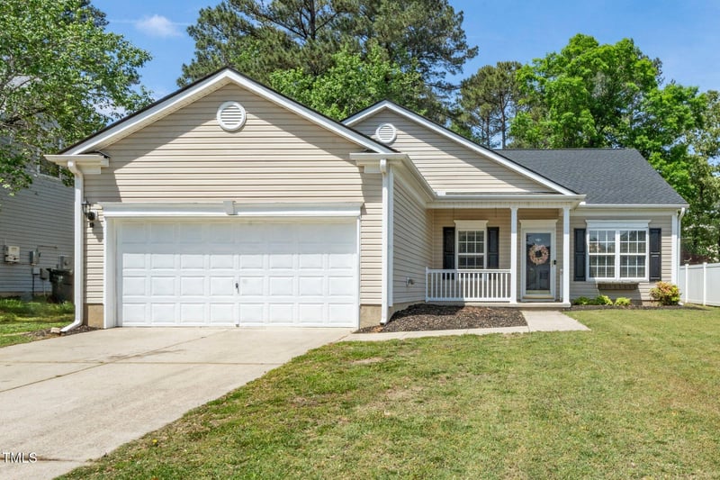 8300 Neuse Hunter Dr, Raleigh, NC 27616