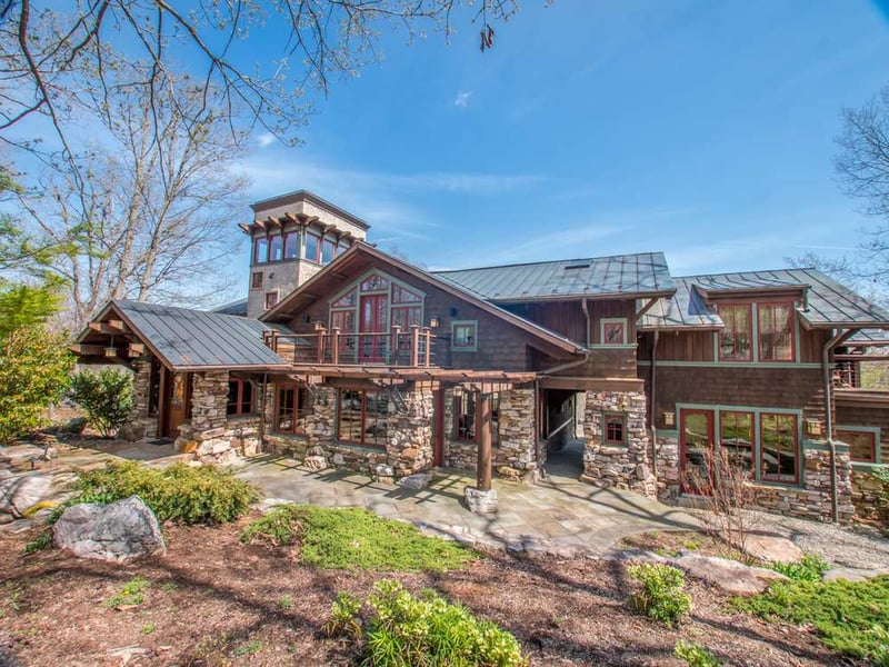 8300 Pickards Meadow Rd, Chapel Hill, NC 27516