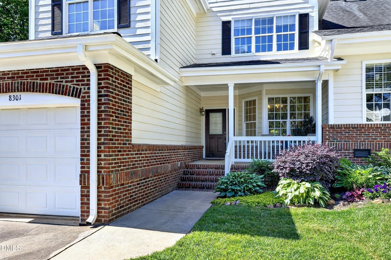 8301 Amber Leaf Ct, Raleigh, NC 27612