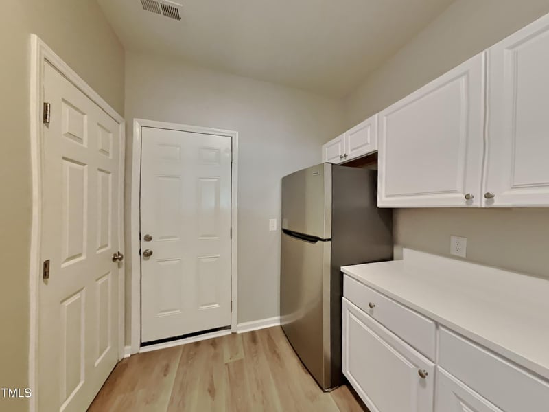 8302 Aspen Mountain Ct, Raleigh, NC 27616