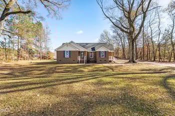 8302 Nc 96 Hw, Selma, NC 27576