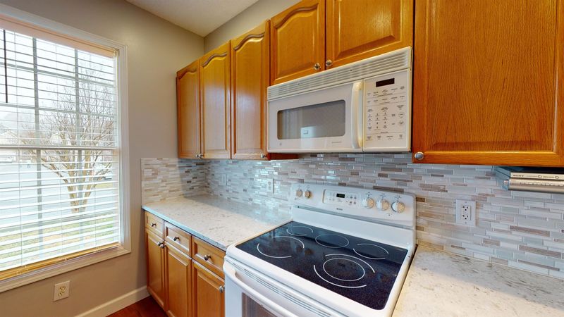 8303 Amber Leaf Ct, Raleigh, NC 27612