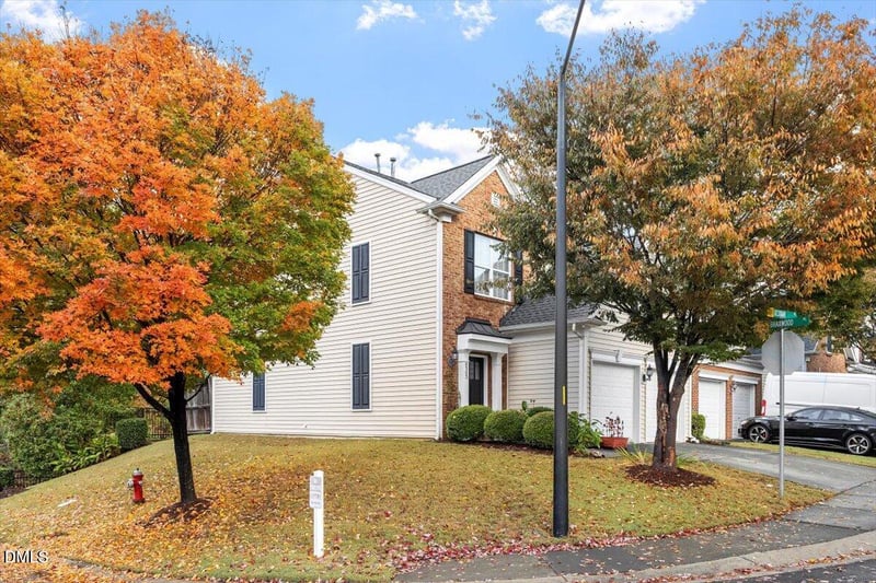 8303 Deckbar Pl, Raleigh, NC 27617