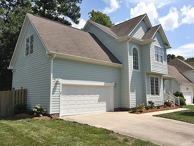 8304 Eagle View Dr, Durham, NC 27713