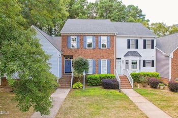 8304 Wycombe Ln, Raleigh, NC 27615
