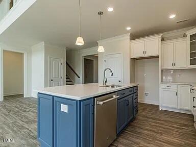 8305 Cannon Grove Dr, Willow Springs, NC 27592