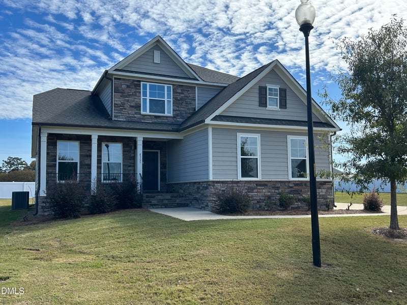 8305 Cannon Grove Dr, Willow Springs, NC 27592