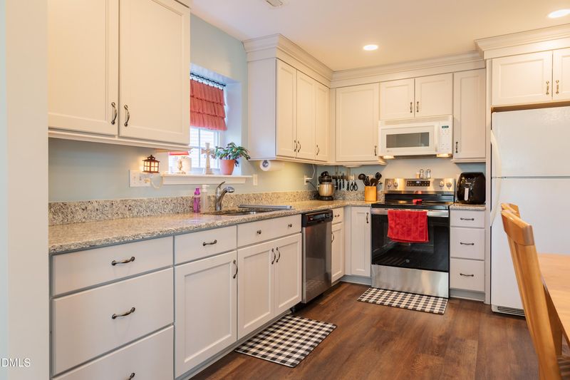 8305 Eel Ct, Raleigh, NC 27616