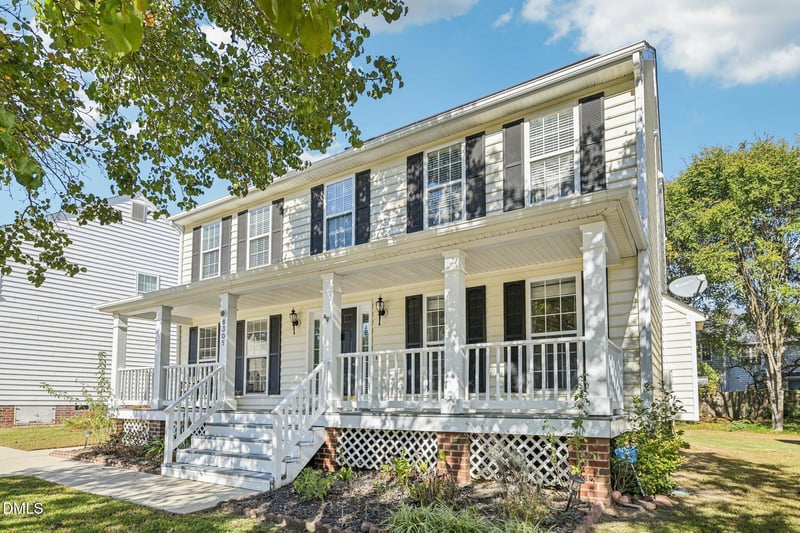 8305 Hobhouse Cir, Raleigh, NC 27615
