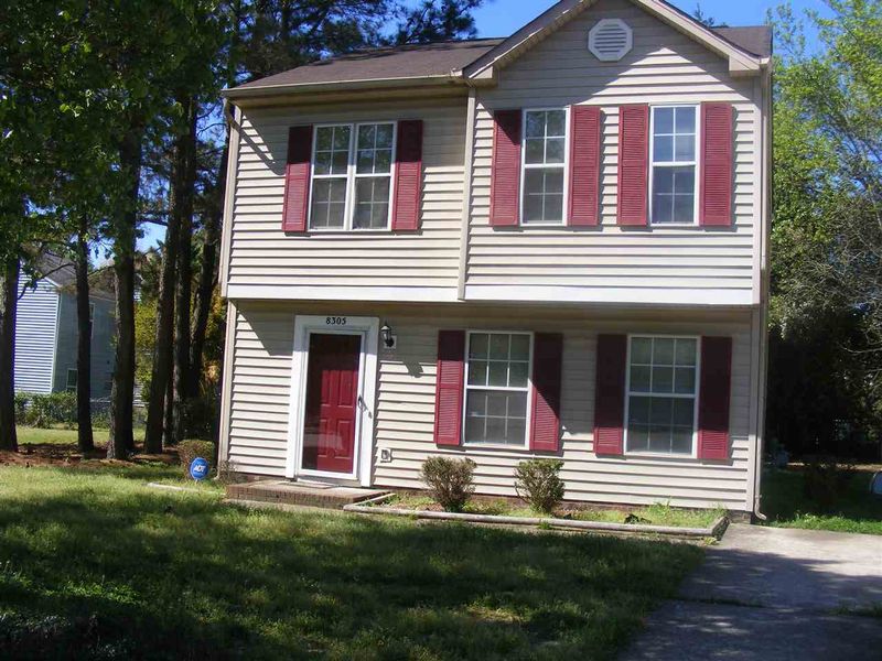 8305 Perry Creek Dr, Raleigh, NC 27616