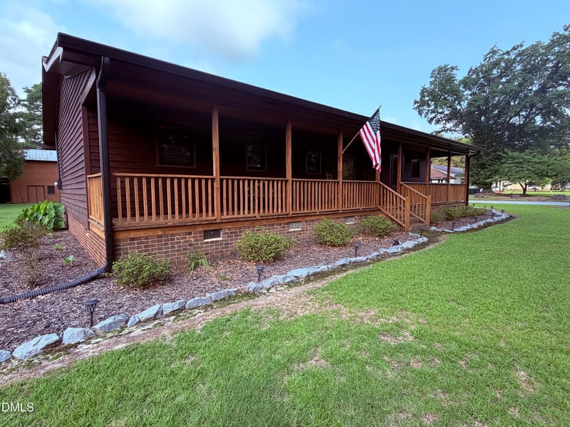 8306 Brogden Rd, Smithfield, NC 27577