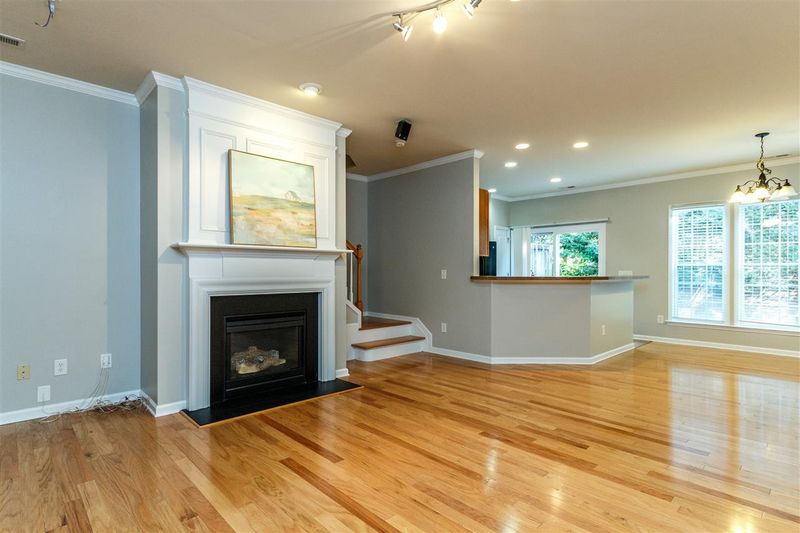 8306 Pilots View Dr, Raleigh, NC 27617
