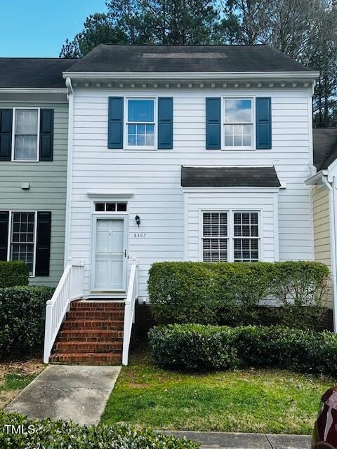 8307 Wycombe Ln, Raleigh, NC 27615