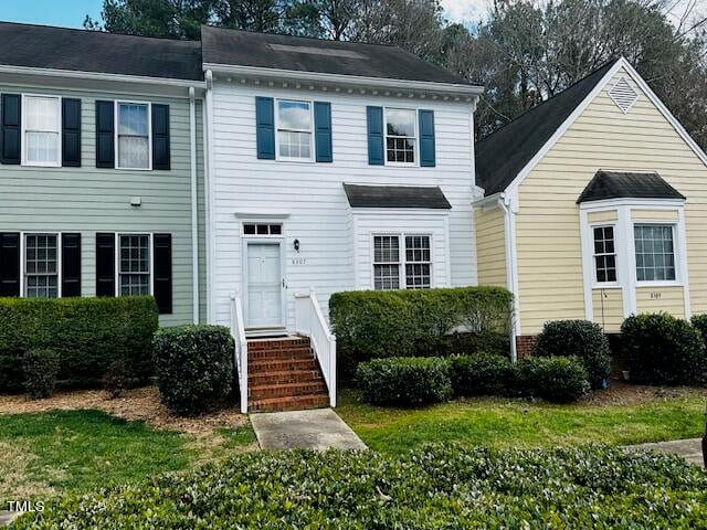 8307 Wycombe Ln, Raleigh, NC 27615