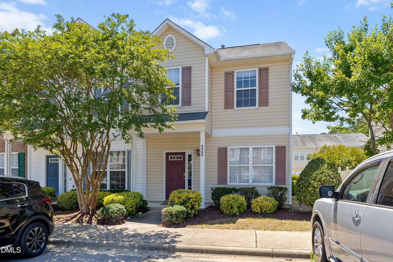 8309 Glenwood Springs Ct, Raleigh, NC 27616