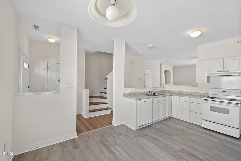 8309 Glenwood Springs Ct, Raleigh, NC 27616