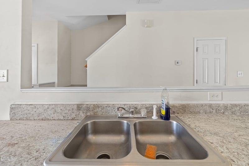 8309 Glenwood Springs Ct, Raleigh, NC 27616