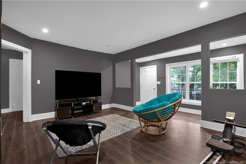 831 Anarine Rd, Fayetteville, NC 28303