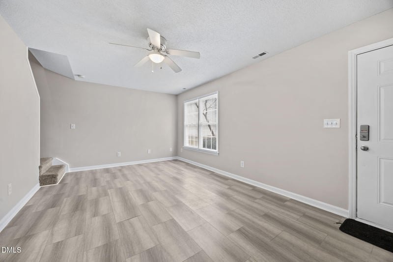 831 Dalewood Dr, Raleigh, NC 27610