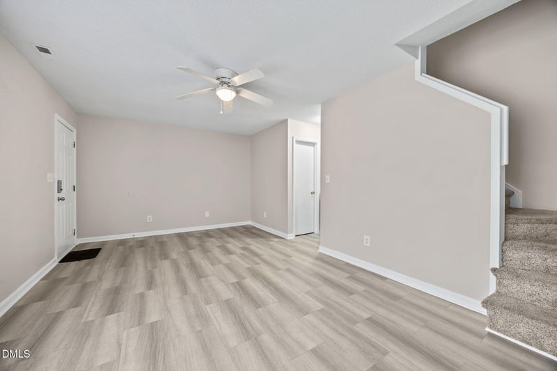 831 Dalewood Dr, Raleigh, NC 27610